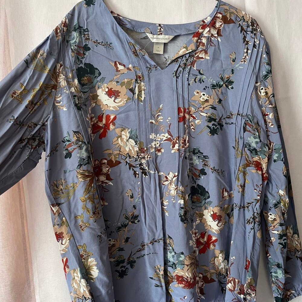 Christopher Banks Womens sz XL Blouse XL Blouses Sz XL Blue Floral Top
